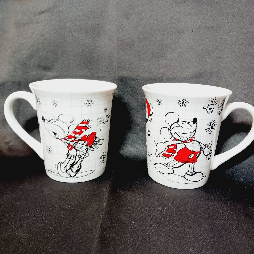 Disney Store Minnie Mouse Ceramic Coffee Tea Latte MUG 12oz 4 1/8" tall Pair